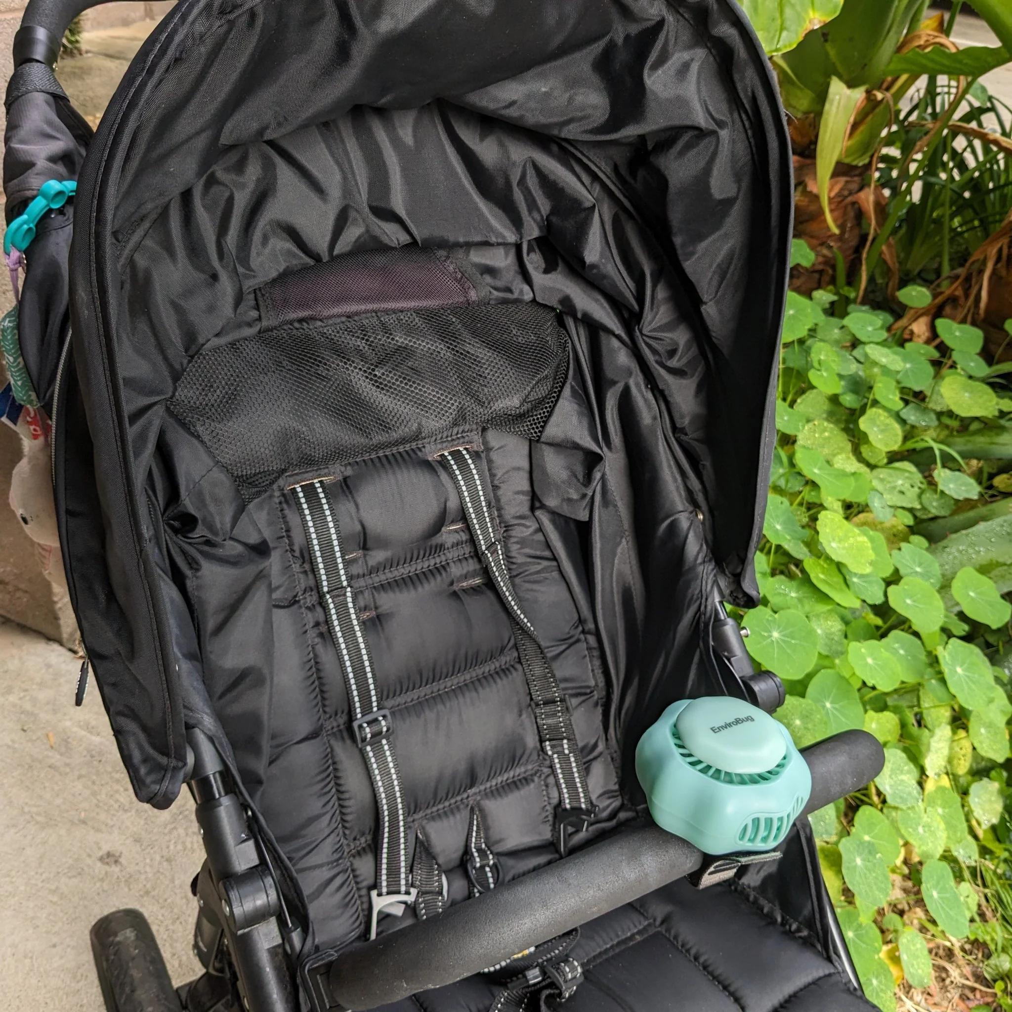 Mozzie Mist Personal Insect Repellent Fan - Image 5