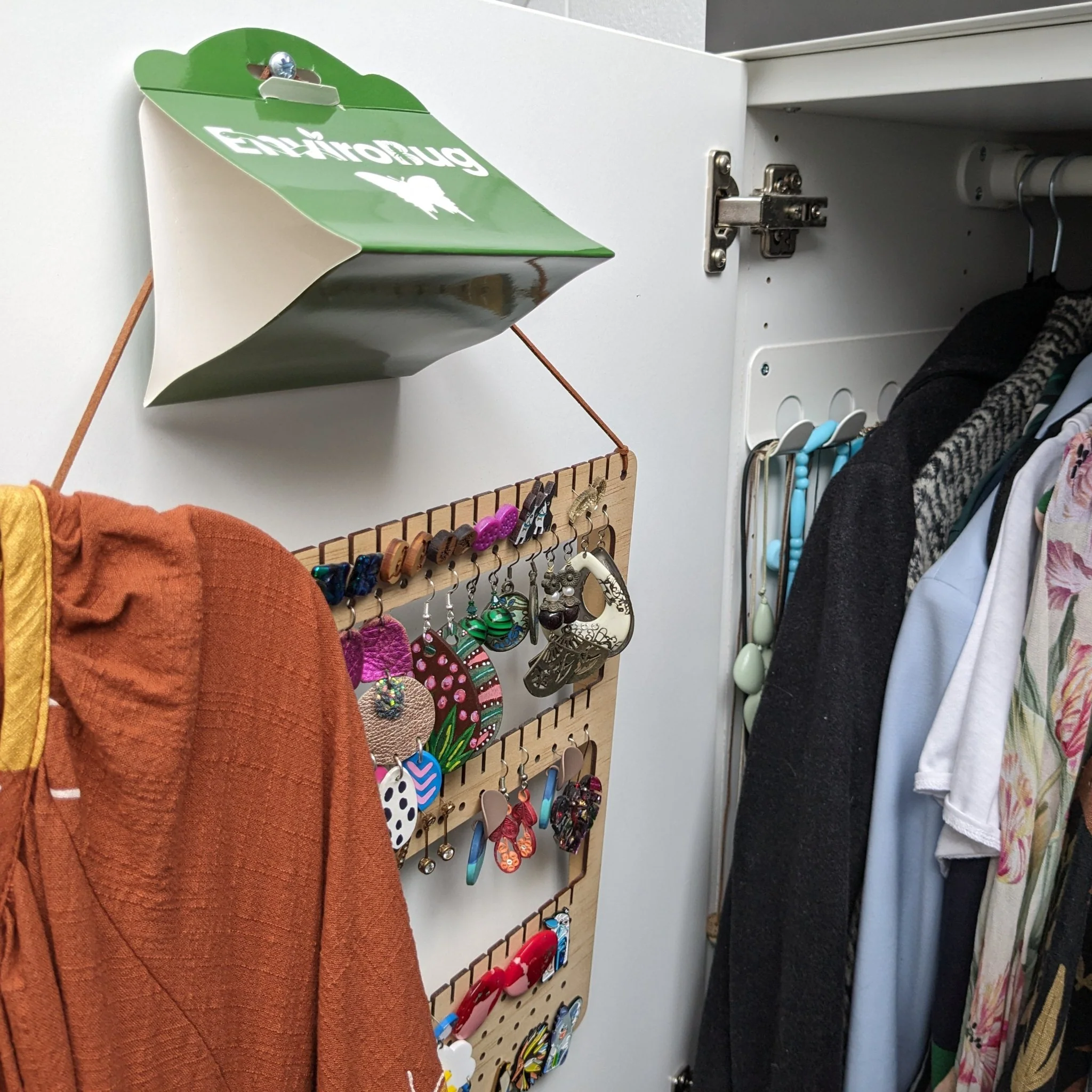 Lure+Stick: Pheromone Traps for Moths - Image 14