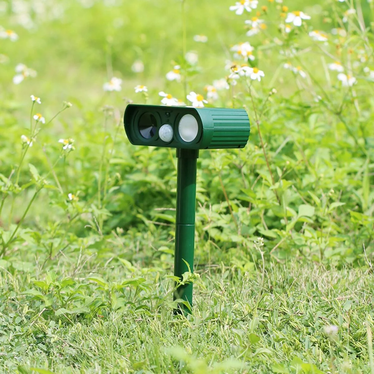 Garden Guardian - Solar Powered Ultrasonic Animal Repellent - Image 14